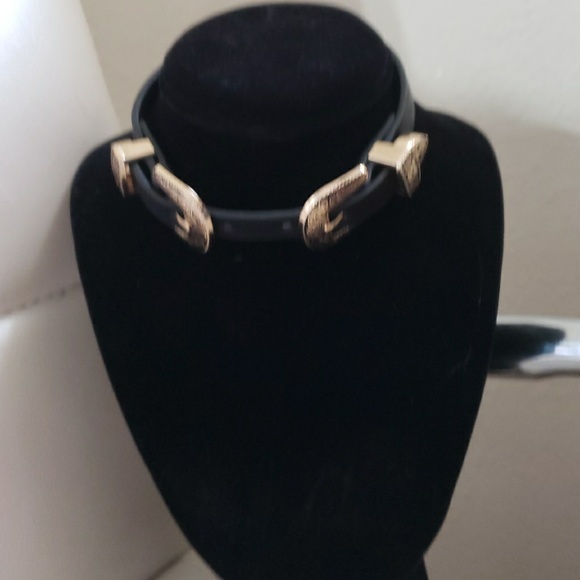 New !Choker Neckpiece - Picture 3 of 5